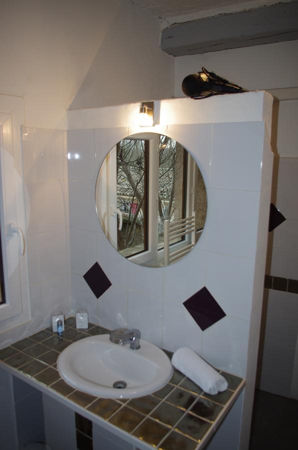 Lou Cigaloun Hotel Saint-Antonin-du-Var Bagian luar foto