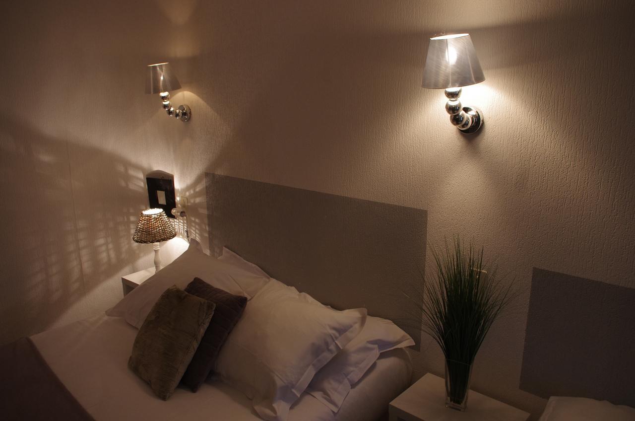 Lou Cigaloun Hotel Saint-Antonin-du-Var Bagian luar foto