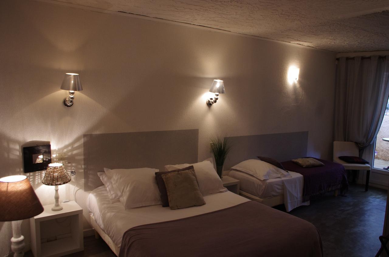 Lou Cigaloun Hotel Saint-Antonin-du-Var Bagian luar foto