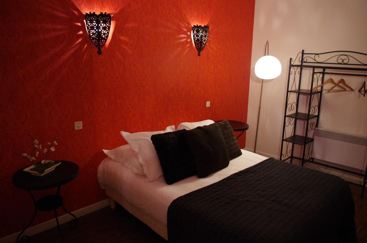 Lou Cigaloun Hotel Saint-Antonin-du-Var Bagian luar foto